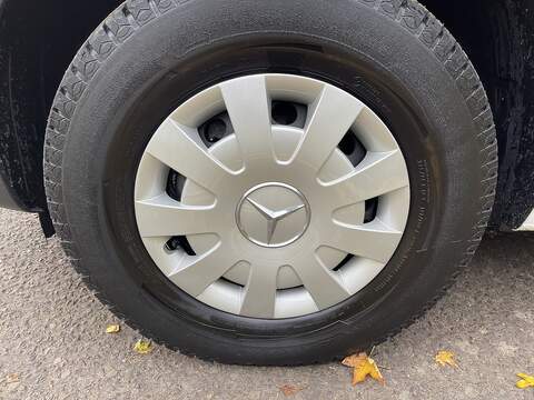 Mercedes-Benz eSprinter 55kWh Progressive Auto FWD L2 H2 5dr 20kW Charger - U376