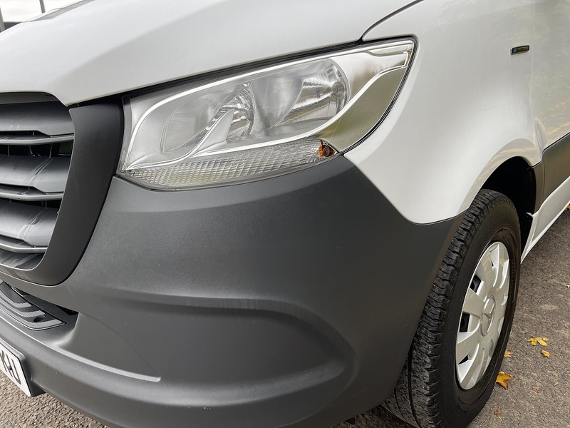 Mercedes-Benz eSprinter 55kWh Progressive Auto FWD L2 H2 5dr 20kW Charger - U376