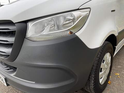 Mercedes-Benz eSprinter 55kWh Progressive Auto FWD L2 H2 5dr 20kW Charger - U376