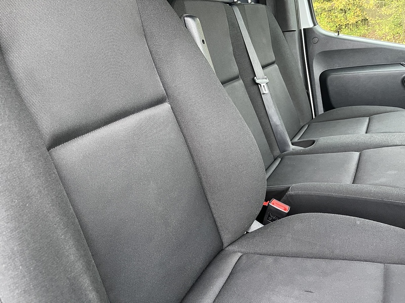 Mercedes-Benz eSprinter 55kWh Progressive Auto FWD L2 H2 5dr 20kW Charger - U376