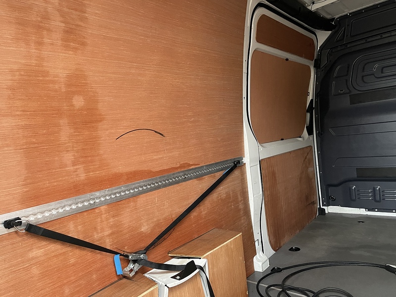 Mercedes-Benz eSprinter 55kWh Progressive Auto FWD L2 H2 5dr 20kW Charger - U376