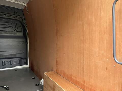 Mercedes-Benz eSprinter 55kWh Progressive Auto FWD L2 H2 5dr 20kW Charger - U376