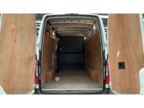 Mercedes-Benz Sprinter 2.0 315 CDI Progressive RWD L3 H2 Euro 6 (s/s) 5dr - U378