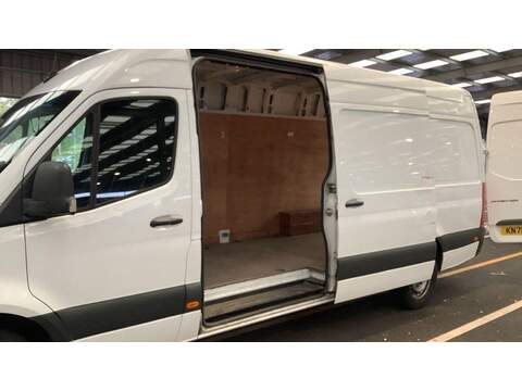 Mercedes-Benz Sprinter 2.0 315 CDI Progressive RWD L3 H2 Euro 6 (s/s) 5dr - U378