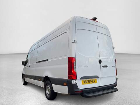 Mercedes-Benz Sprinter 2.0 315 CDI Progressive RWD L3 H2 Euro 6 (s/s) 5dr - U379