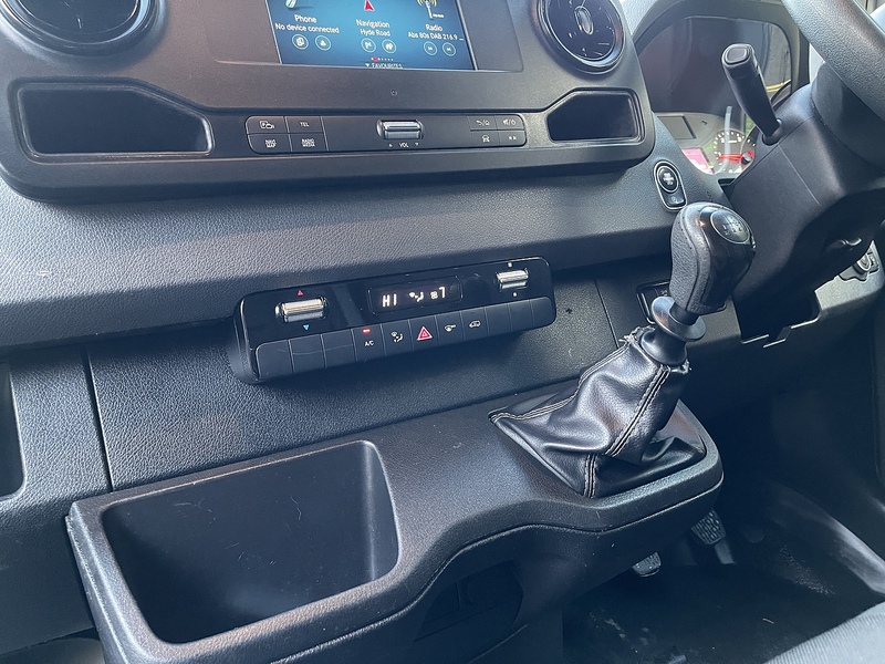 Mercedes-Benz Sprinter 2.0 315 CDI Progressive RWD L3 H2 Euro 6 (s/s) 5dr - U379