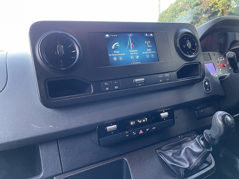 Mercedes-Benz Sprinter 2.0 315 CDI Progressive RWD L3 H2 Euro 6 (s/s) 5dr - U379