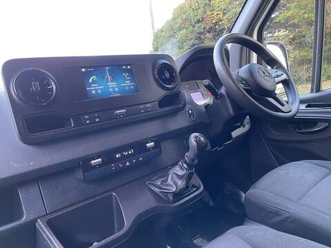 Mercedes-Benz Sprinter 2.0 315 CDI Progressive RWD L3 H2 Euro 6 (s/s) 5dr - U379