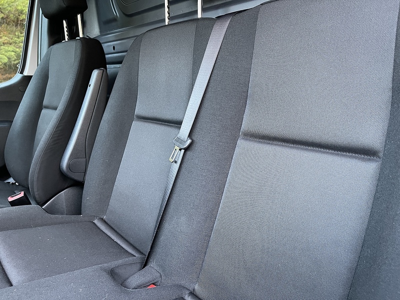 Mercedes-Benz Sprinter 2.0 315 CDI Progressive RWD L3 H2 Euro 6 (s/s) 5dr - U379