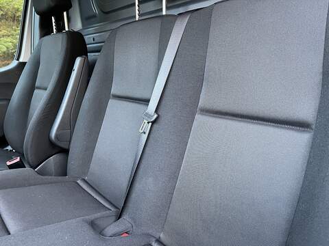 Mercedes-Benz Sprinter 2.0 315 CDI Progressive RWD L3 H2 Euro 6 (s/s) 5dr - U379