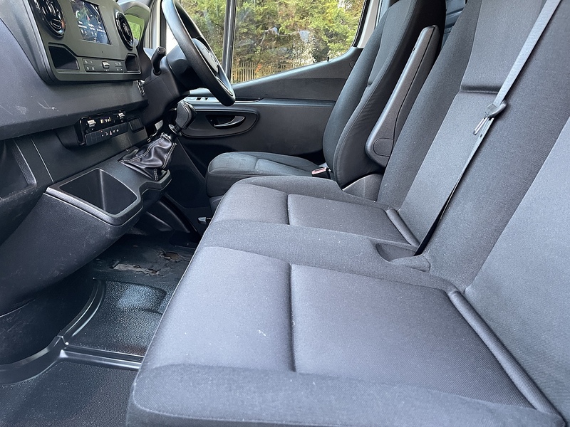 Mercedes-Benz Sprinter 2.0 315 CDI Progressive RWD L3 H2 Euro 6 (s/s) 5dr - U379