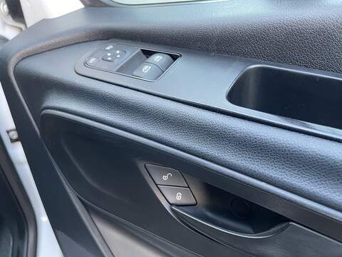 Mercedes-Benz Sprinter 2.0 315 CDI Progressive RWD L3 H2 Euro 6 (s/s) 5dr - U379