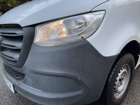 Mercedes-Benz Sprinter 2.0 315 CDI Progressive RWD L3 H2 Euro 6 (s/s) 5dr - U379