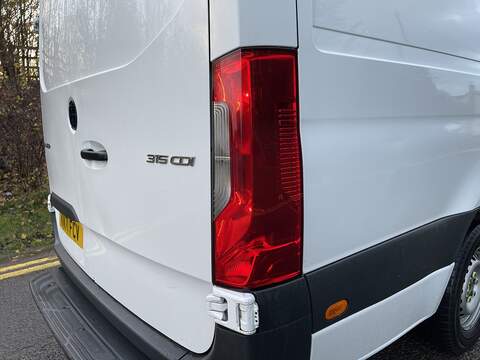 Mercedes-Benz Sprinter 2.0 315 CDI Progressive RWD L3 H2 Euro 6 (s/s) 5dr - U379