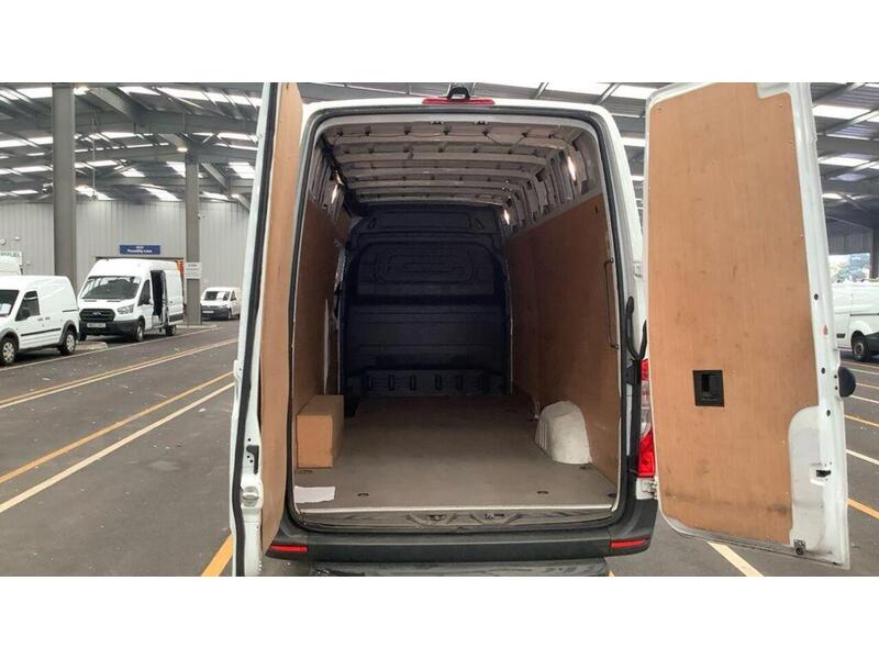 Mercedes-Benz Sprinter 2.0 315 CDI Progressive RWD L3 H2 Euro 6 (s/s) 5dr - U380