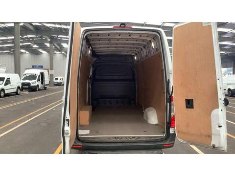Mercedes-Benz Sprinter 2.0 315 CDI Progressive RWD L3 H2 Euro 6 (s/s) 5dr - U380