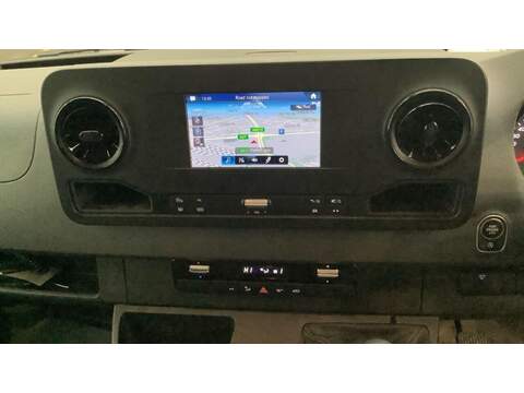 Mercedes-Benz Sprinter 2.0 315 CDI Progressive RWD L3 H2 Euro 6 (s/s) 5dr - U380