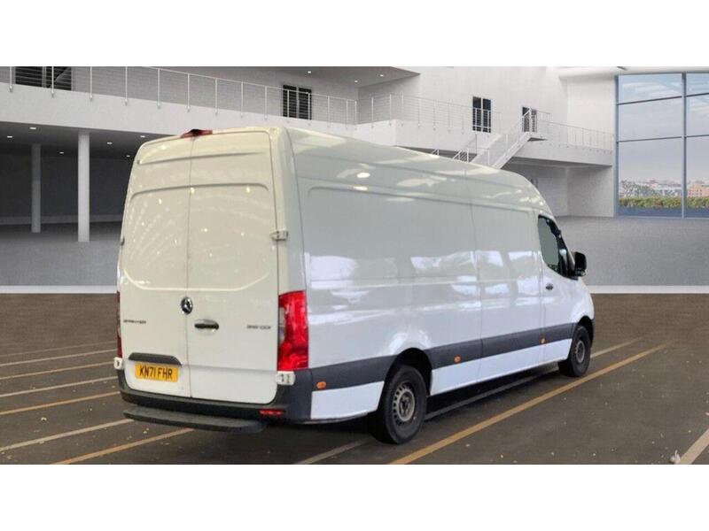 Mercedes-Benz Sprinter 2.0 315 CDI Progressive RWD L3 H2 Euro 6 (s/s) 5dr - U381