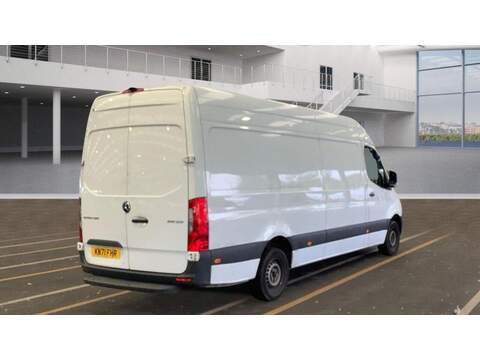 Mercedes-Benz Sprinter 2.0 315 CDI Progressive RWD L3 H2 Euro 6 (s/s) 5dr - U381