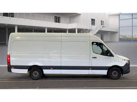 Mercedes-Benz Sprinter 2.0 315 CDI Progressive RWD L3 H2 Euro 6 (s/s) 5dr - U381