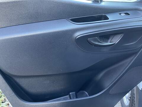 Mercedes-Benz Sprinter 2.0 315 CDI Progressive RWD L3 H2 Euro 6 (s/s) 5dr - U381