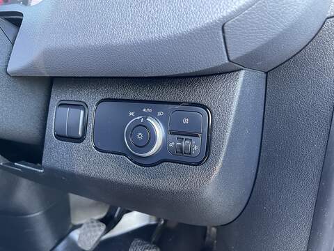 Mercedes-Benz Sprinter 2.0 315 CDI Progressive RWD L3 H2 Euro 6 (s/s) 5dr - U381