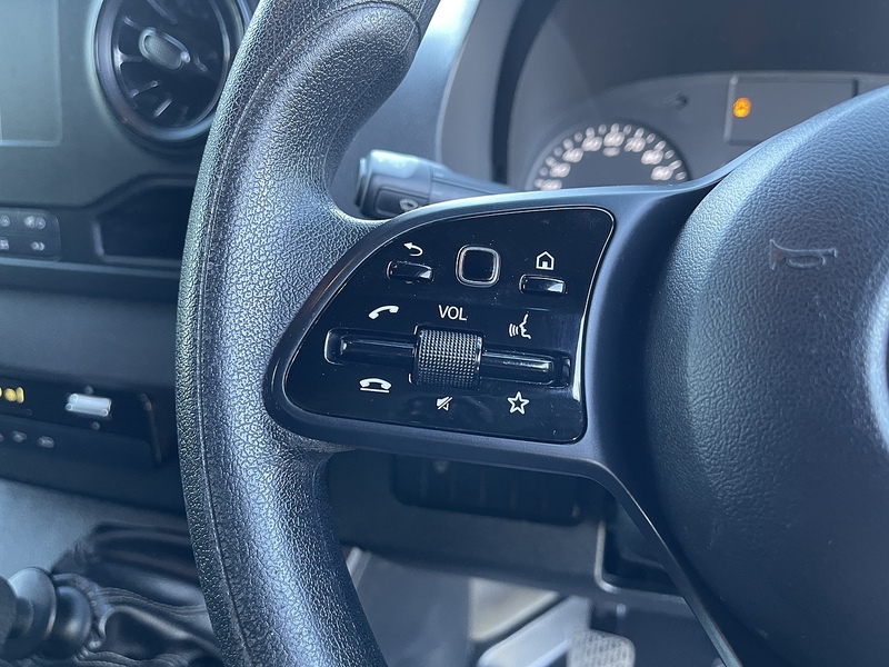 Mercedes-Benz Sprinter 2.0 315 CDI Progressive RWD L3 H2 Euro 6 (s/s) 5dr - U381