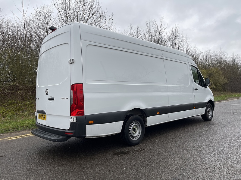 Mercedes-Benz Sprinter 2.0 315 CDI Progressive RWD L3 H2 Euro 6 (s/s) 5dr - U381
