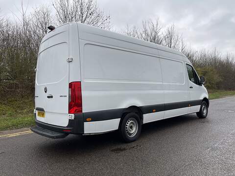 Mercedes-Benz Sprinter 2.0 315 CDI Progressive RWD L3 H2 Euro 6 (s/s) 5dr - U381