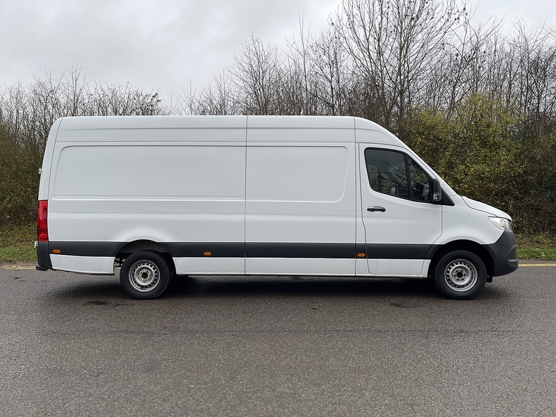 Mercedes-Benz Sprinter 2.0 315 CDI Progressive RWD L3 H2 Euro 6 (s/s) 5dr - U381
