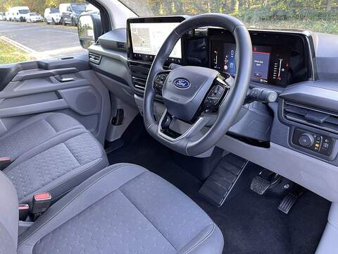 Ford Tourneo Custom 2.0 320 EcoBlue Titanium Luxe Auto L2 Euro 6 (s/s) 5dr - U382