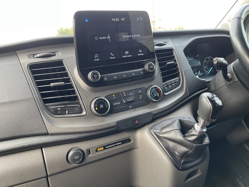 Ford Transit 2.0 460 EcoBlue Leader RWD L4 H3 Euro 6 (s/s) 5dr (17 Seat, DRW) - U392