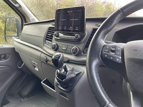 Ford Transit 2.0 460 EcoBlue Leader RWD L4 H3 Euro 6 (s/s) 5dr (17 Seat, DRW) - U392