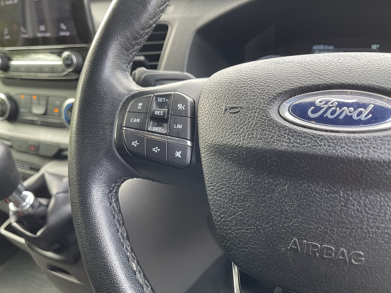 Ford Transit 2.0 460 EcoBlue Leader RWD L4 H3 Euro 6 (s/s) 5dr (17 Seat, DRW) - U392