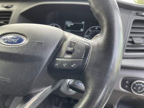 Ford Transit 2.0 460 EcoBlue Leader RWD L4 H3 Euro 6 (s/s) 5dr (17 Seat, DRW) - U392