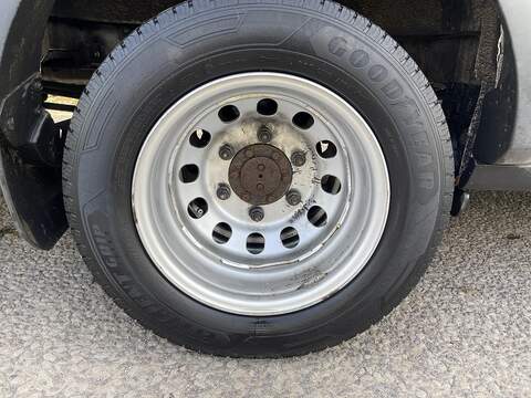 Ford Transit 2.0 460 EcoBlue Leader RWD L4 H3 Euro 6 (s/s) 5dr (17 Seat, DRW) - U392