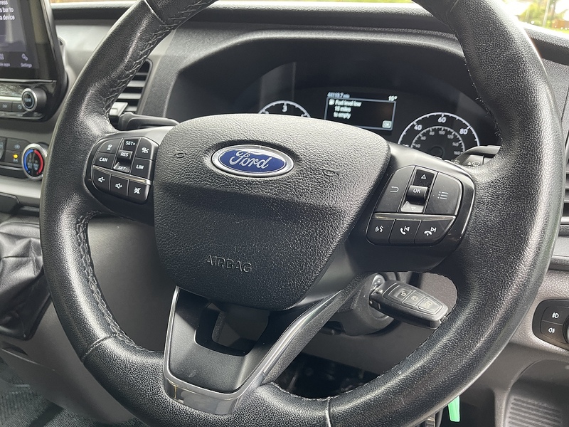 Ford Transit 2.0 460 EcoBlue Leader RWD L4 H3 Euro 6 (s/s) 5dr (17 Seat, DRW) - U392