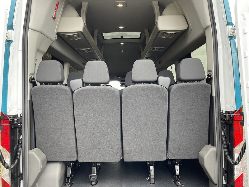 Ford Transit 2.0 460 EcoBlue Leader RWD L4 H3 Euro 6 (s/s) 5dr (17 Seat, DRW) - U392