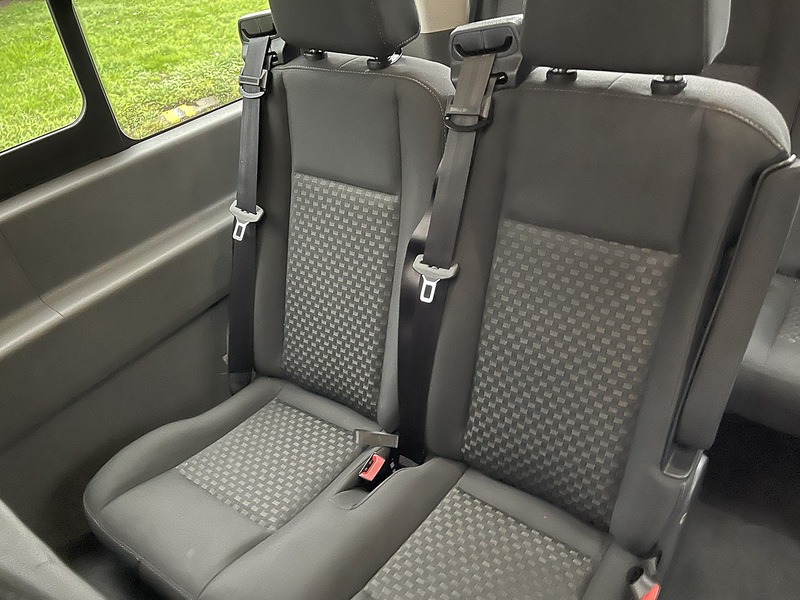 Ford Transit 2.0 460 EcoBlue Leader RWD L4 H3 Euro 6 (s/s) 5dr (17 Seat, DRW) - U392