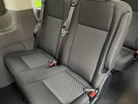 Ford Transit 2.0 460 EcoBlue Leader RWD L4 H3 Euro 6 (s/s) 5dr (17 Seat, DRW) - U392