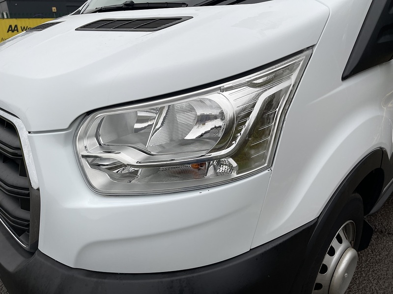 Ford Transit 2.0 460 EcoBlue Leader RWD L4 H3 Euro 6 (s/s) 5dr (17 Seat, DRW) - U392