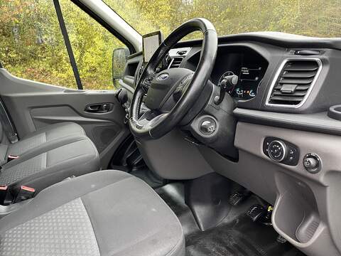 Ford Transit Transit Limited Combi Van 1 Manual Diesel - U393