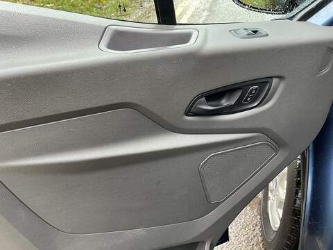 Ford Transit Transit Limited Combi Van 1 Manual Diesel - U393