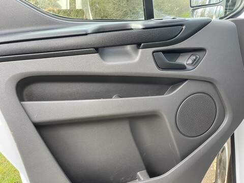 Ford Transit Custom 2.0 300 EcoBlue Leader L1 H2 Euro 6 (s/s) 5dr - U397