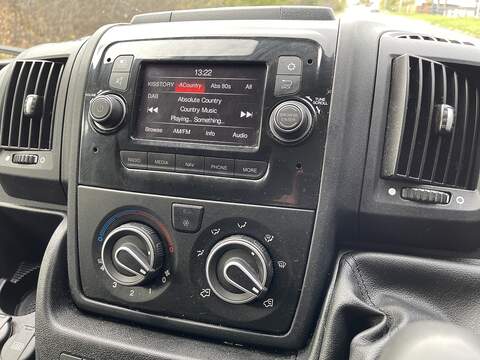 Vauxhall Movano 2.2 CDTi 3500 BiTurbo Dynamic FWD L3 H3 Euro 6 (s/s) 5dr - U398