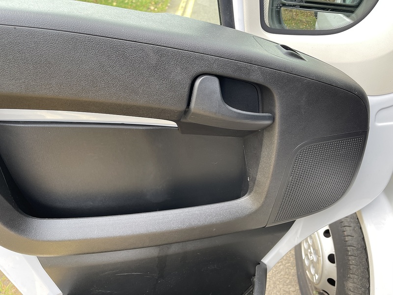 Vauxhall Movano 2.2 CDTi 3500 BiTurbo Dynamic FWD L3 H3 Euro 6 (s/s) 5dr - U398