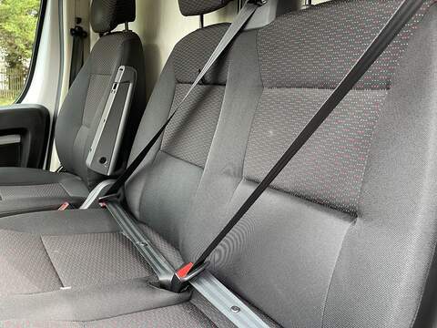 Vauxhall Movano 2.2 CDTi 3500 BiTurbo Dynamic FWD L3 H3 Euro 6 (s/s) 5dr - U398