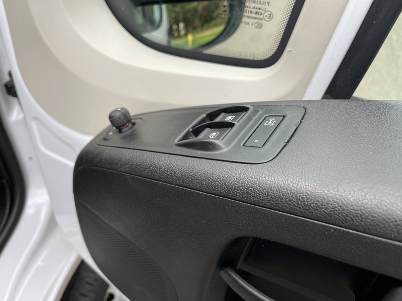 Vauxhall Movano 2.2 CDTi 3500 BiTurbo Dynamic FWD L3 H3 Euro 6 (s/s) 5dr - U398