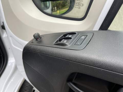 Vauxhall Movano 2.2 CDTi 3500 BiTurbo Dynamic FWD L3 H3 Euro 6 (s/s) 5dr - U398