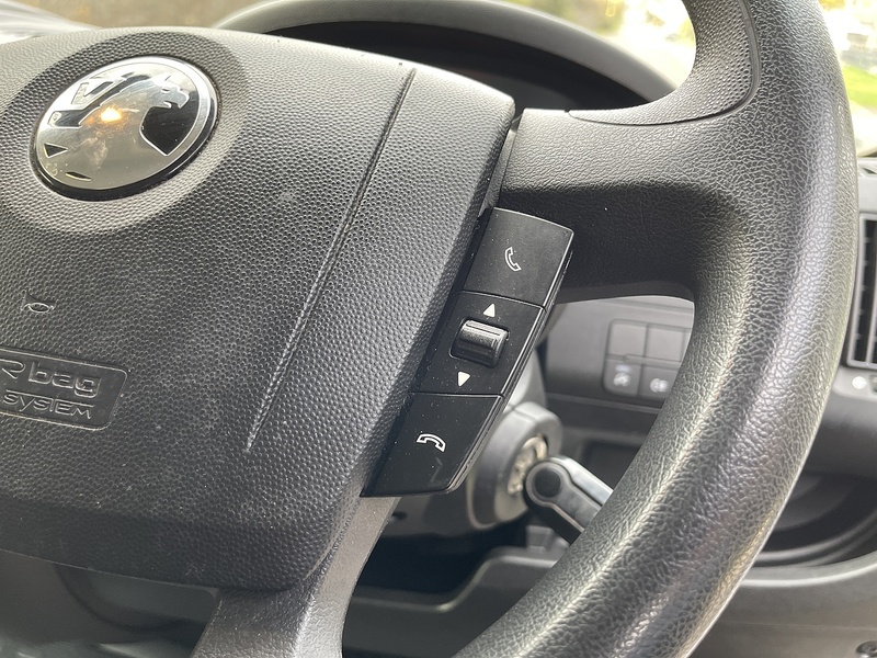 Vauxhall Movano 2.2 CDTi 3500 BiTurbo Dynamic FWD L3 H3 Euro 6 (s/s) 5dr - U398